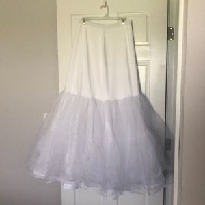 David’s Bridal White Aline Slip